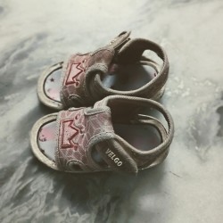 Baby sandals soft and comfortable wear 0 to 12 months