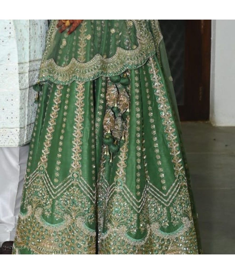 Ready to wear Green gorgeous bridal lahenga with a dupatta