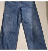 Uniqlo Wide legged jeans mid rise