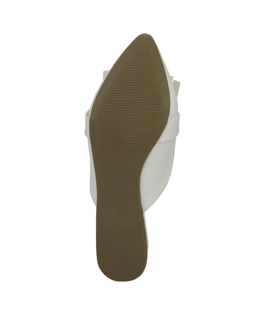 Estatos Leather White Pointed Toe Flat Mules