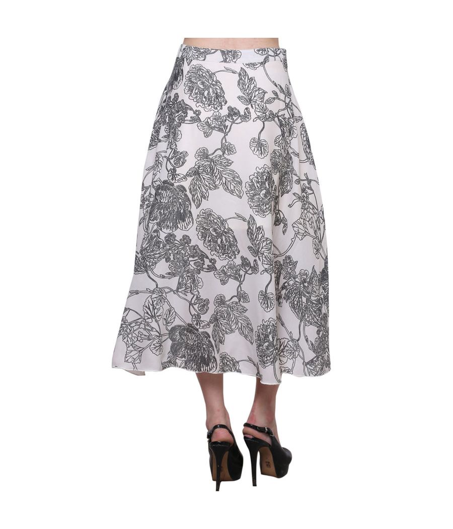 Estance Crepe Floral Printed Black & White Midi Skirt