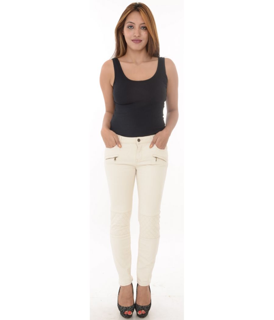 Leana Woman Cream Front Zippered Trousers